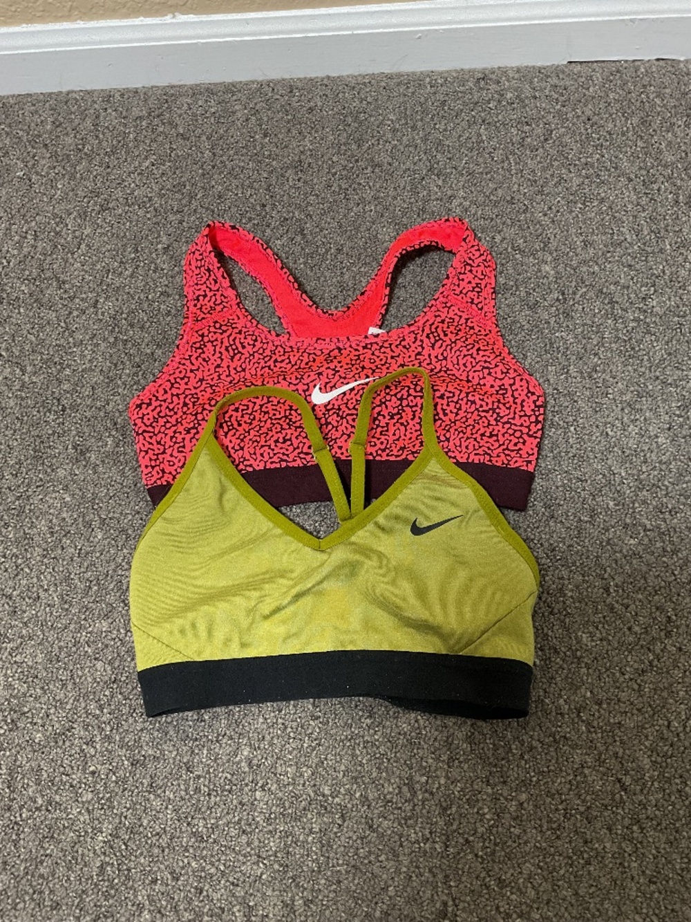Nike Womens XS Sports Bra Set Athletic Running Yoga Gym Work Out Athleisure